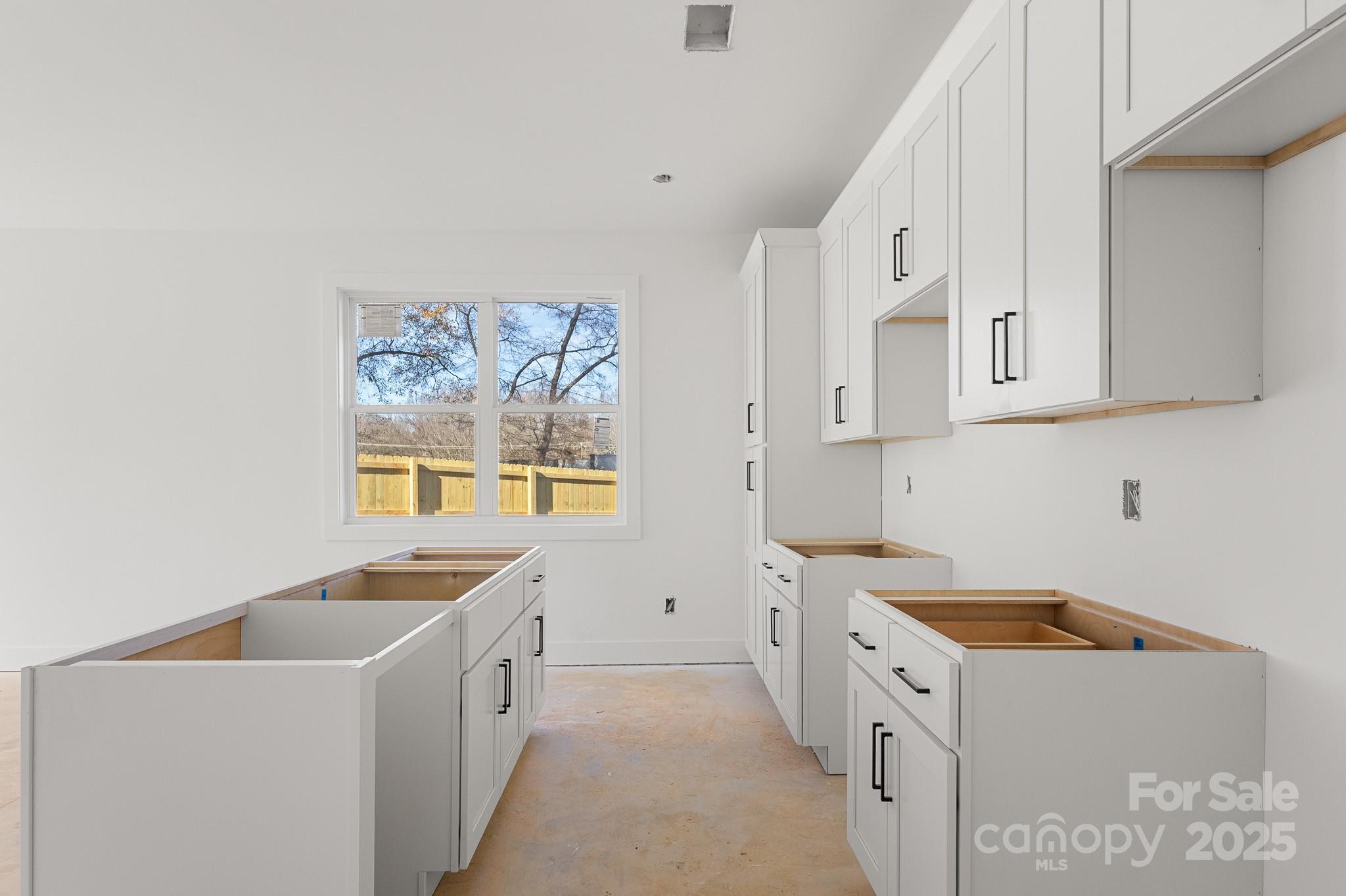 901 South Hoskins Road Charlotte, NC 28208 - Photo 9 of 24