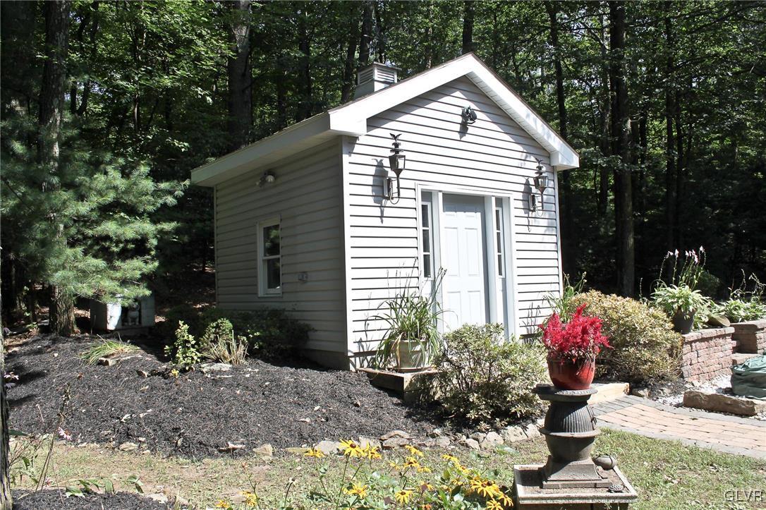 516 Hemlock Road Tamaqua, PA 18252 - Photo 6 of 45 Gallery Image 6