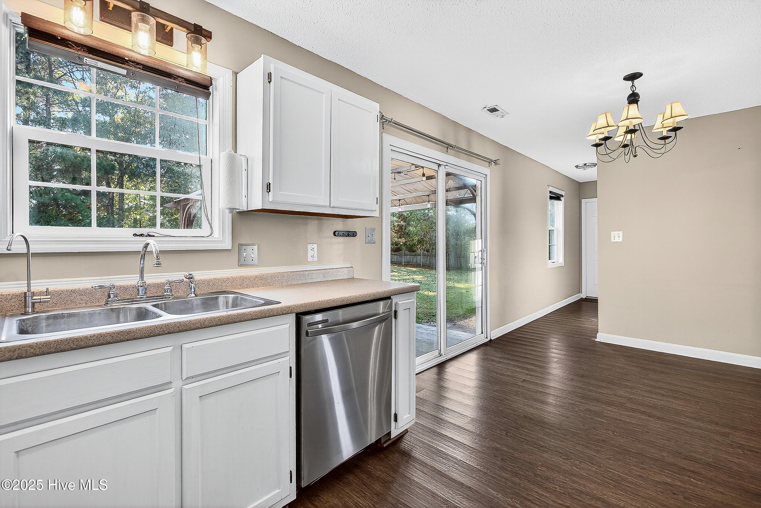 447 Dion Drive Hubert, NC 28539 - Photo 12 of 29 12