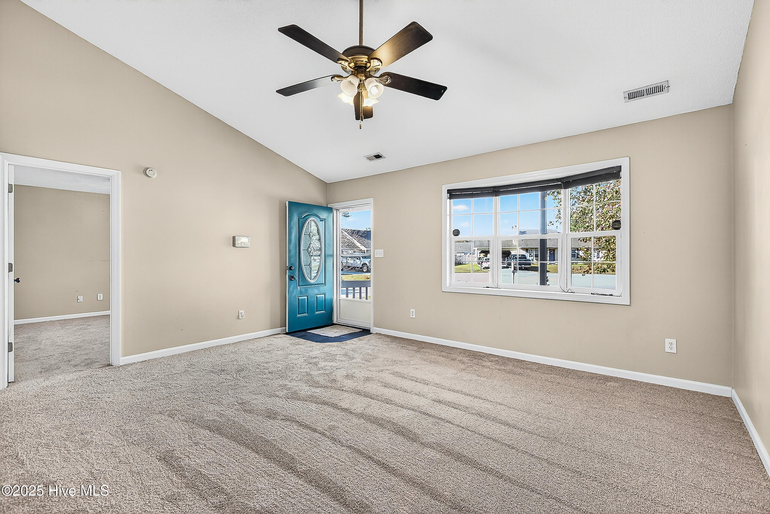 447 Dion Drive Hubert, NC 28539 - Photo 5 of 29 05