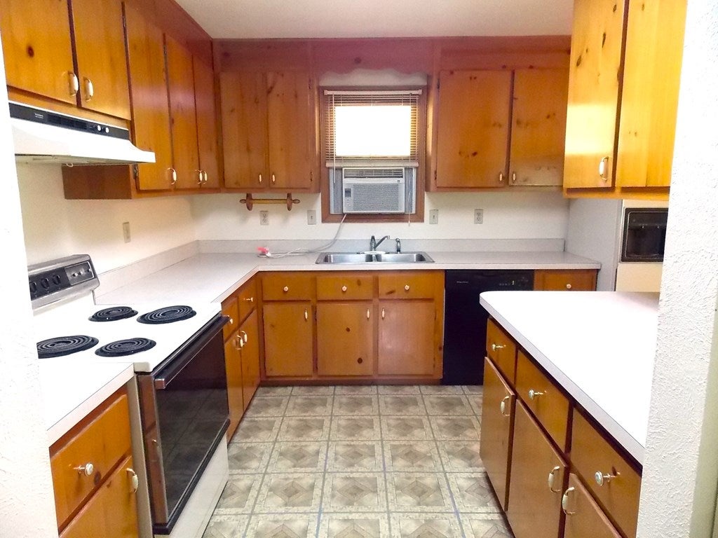 550 Arrowhead Road Fancy Gap, VA 24328 - Photo 25 of 42 Gallery Image 25