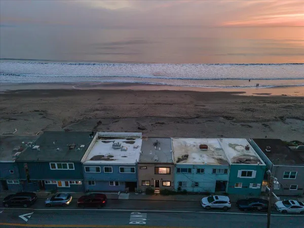 $2,195,000 | 220 Beach Drive, Aptos, CA 95003