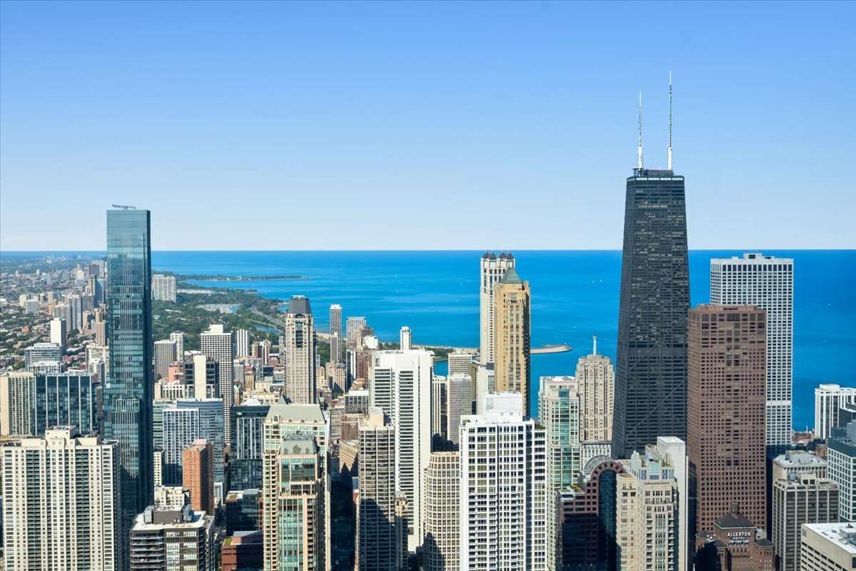 401 North Wabash Avenue, Unit 71C Chicago, IL 60611 - Photo 12 of 38 a view of city with tall buildings
