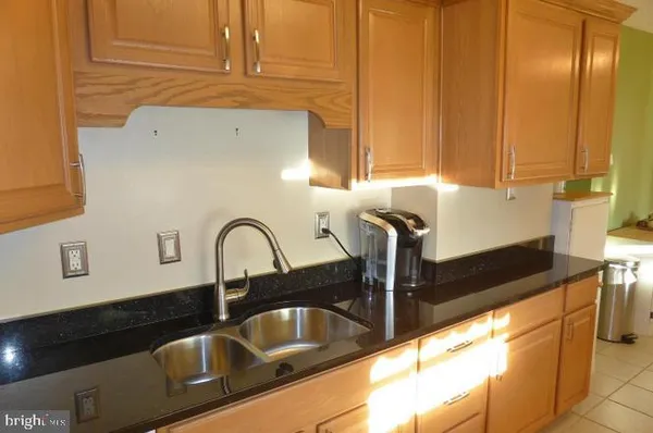 $2,500 | 3212 Campbell Drive, Unit FRONT, Alexandria, VA 22303