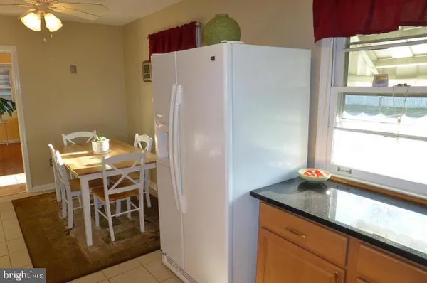 $2,500 | 3212 Campbell Drive, Unit FRONT, Alexandria, VA 22303