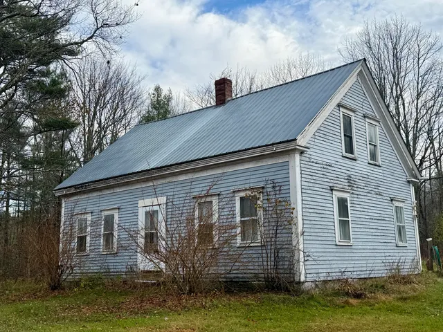 $199,000 | 330 East Pond Road, Jefferson, ME 04348