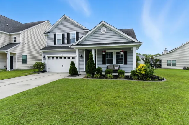 $360,000 | 420 Fetterbush Drive, Moncks Corner, SC 29461