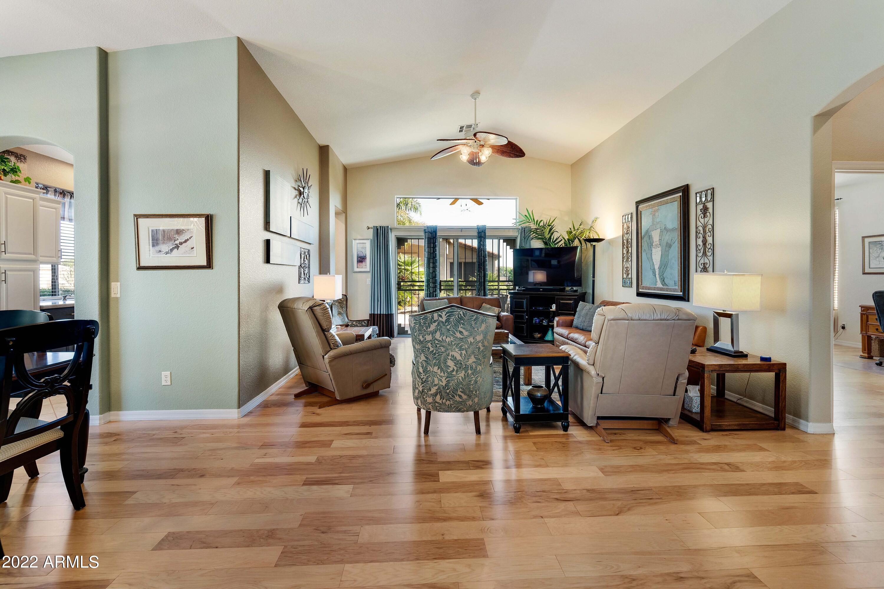 4280 East Walnut Road Gilbert, AZ 85298 - Photo 12 of 73 4280 E-012-028-pat-MLS_Size