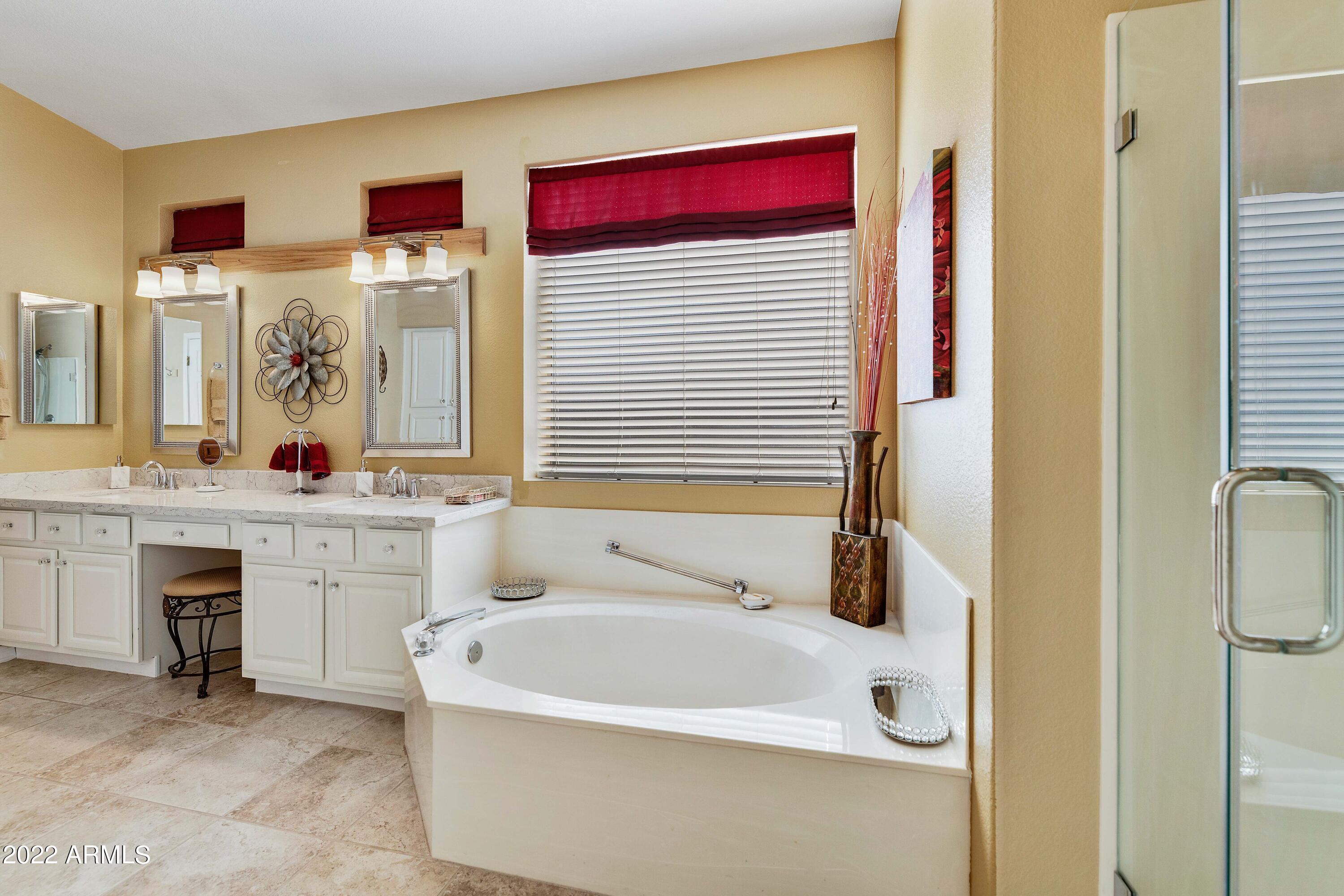 4280 East Walnut Road Gilbert, AZ 85298 - Photo 23 of 73 4280 E-026-047-pat-MLS_Size