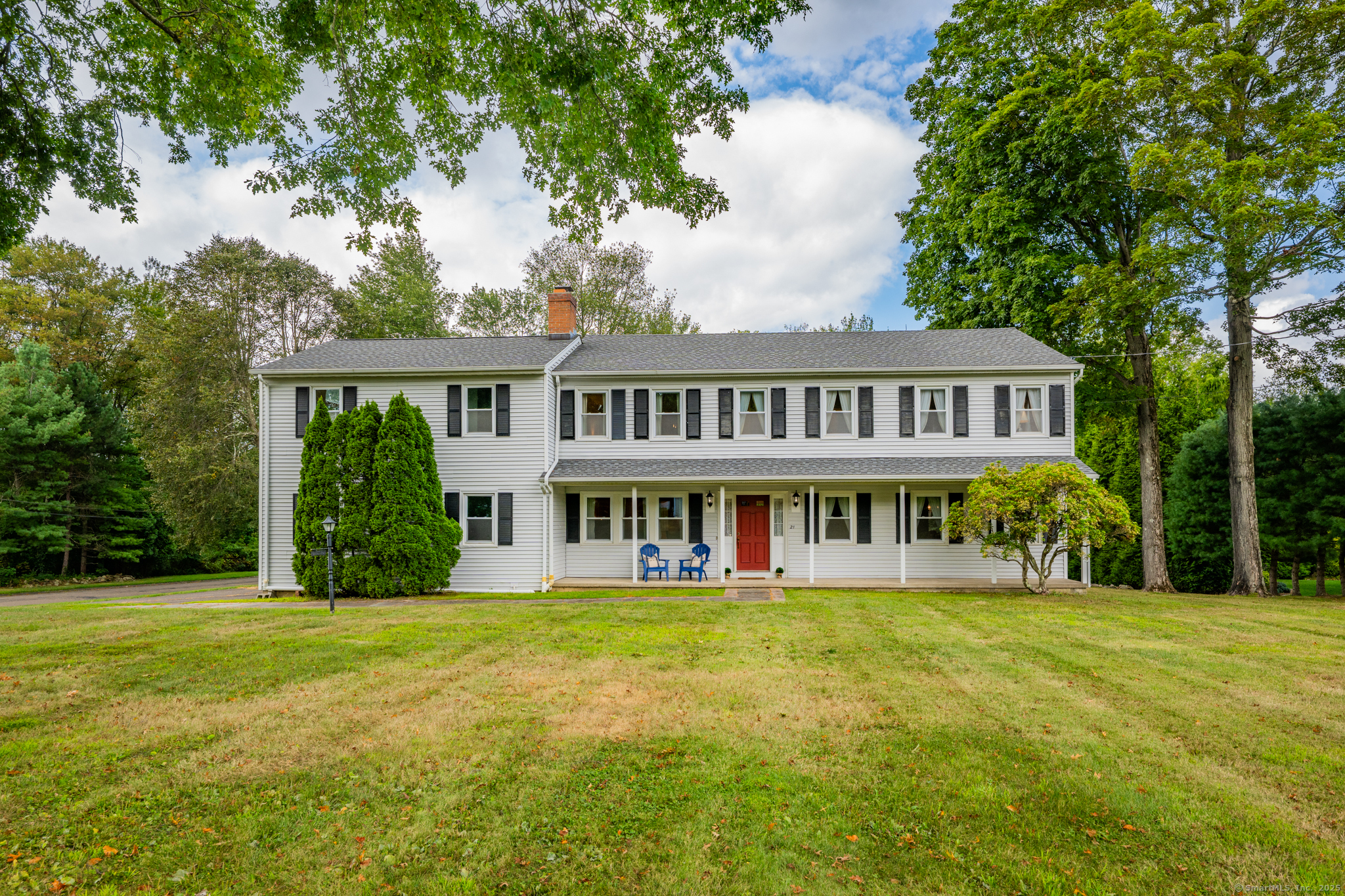Welcome to 21 Hill Circle in Trumbull Connecticut. This beautiful colonial has 4 bedrooms, 2.5 baths and 2,984 square feet of exceptional living space.