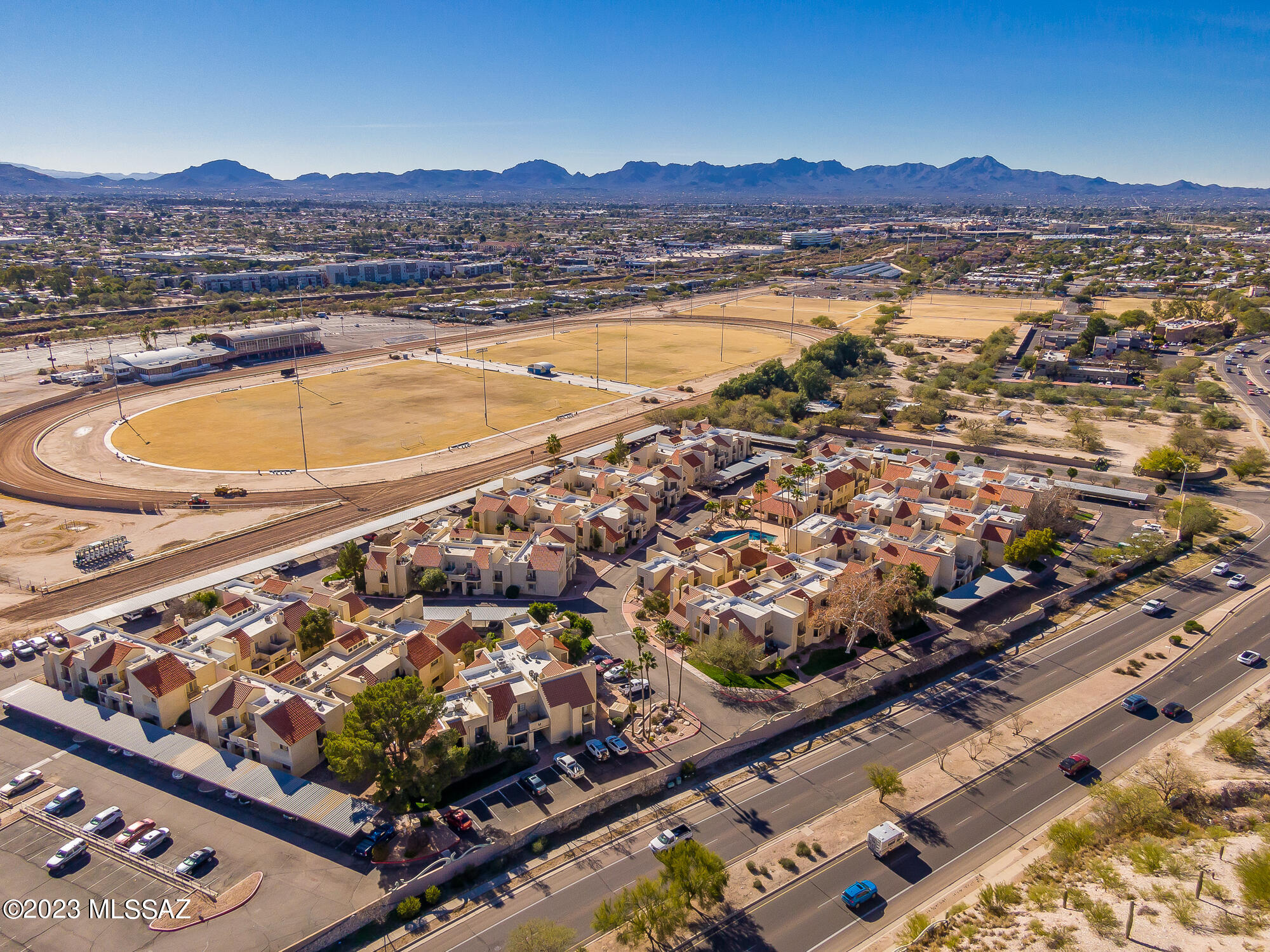 1200 East River Road, Unit E59 Tucson, AZ 85718 - Photo 34 of 34