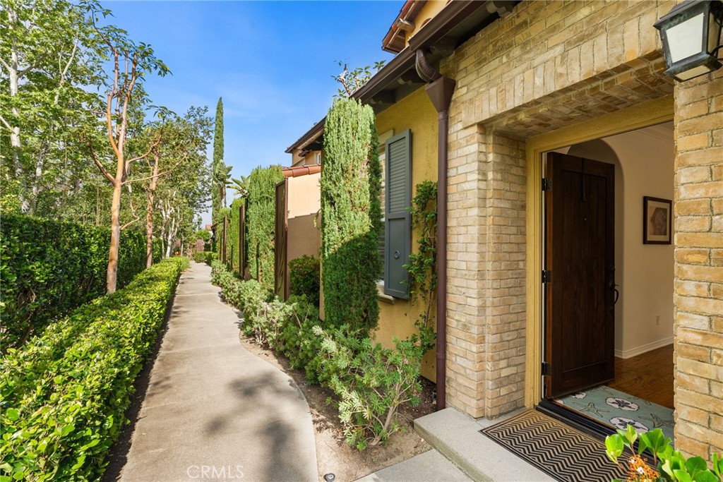 82 Bower Tree Irvine, CA 92603 - Photo 6 of 52