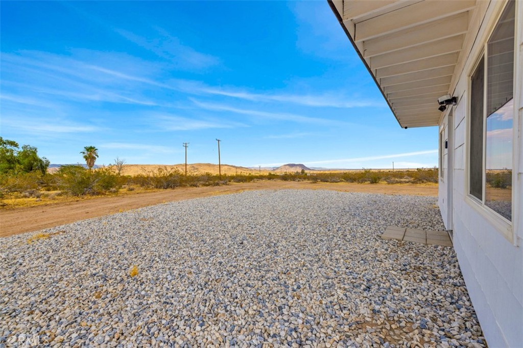 55757 Linn Road Landers, CA 92285 - Photo 30 of 41 Guest House with Views of Goat Mountain