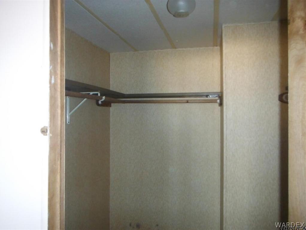 3572 Salt Road Golden Valley, AZ 86413 - Photo 9 of 17 a view of bathroom