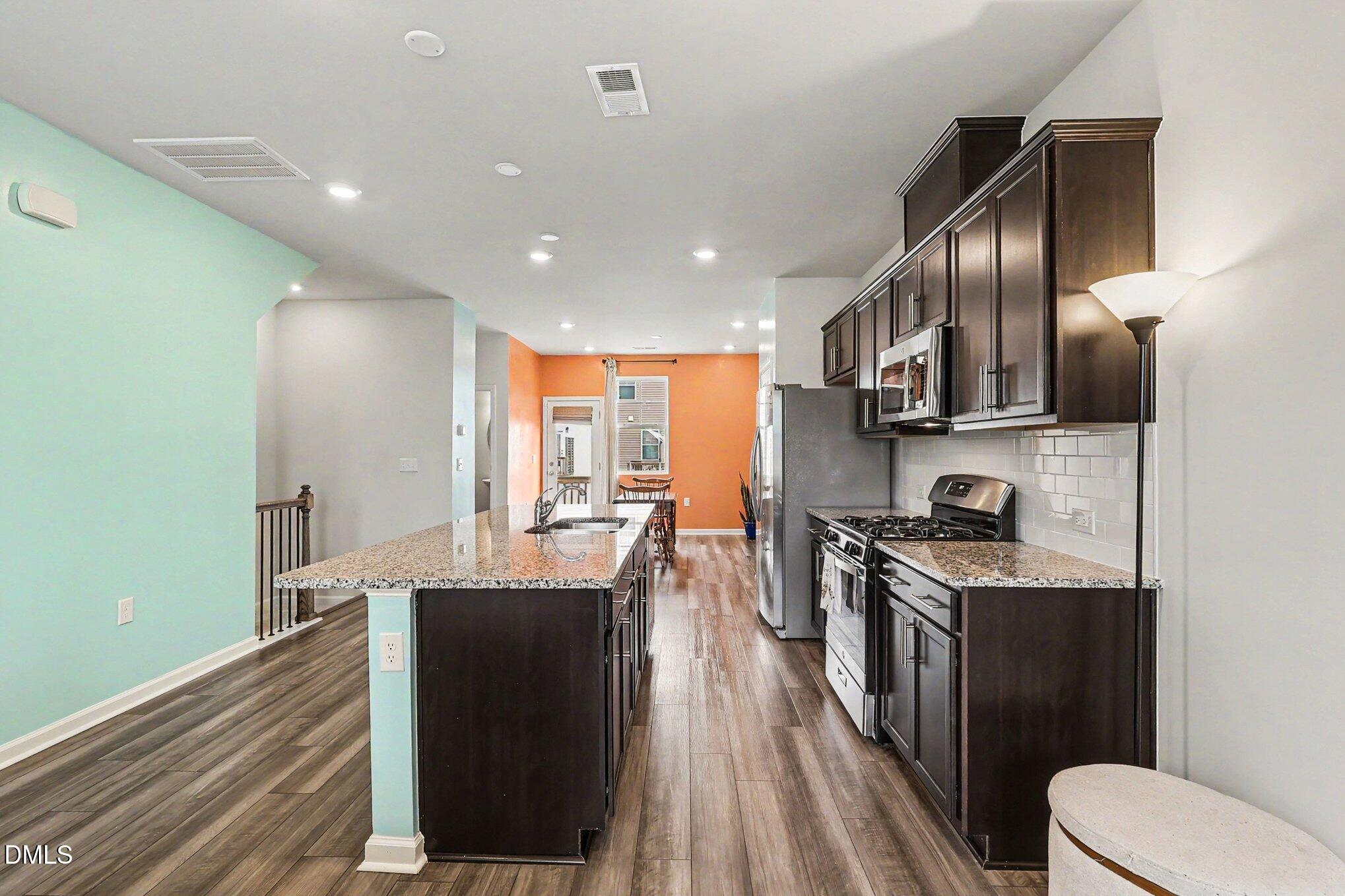 2541 Kasota Lane Raleigh, NC 27610 - Photo 10 of 25 009_file_2724