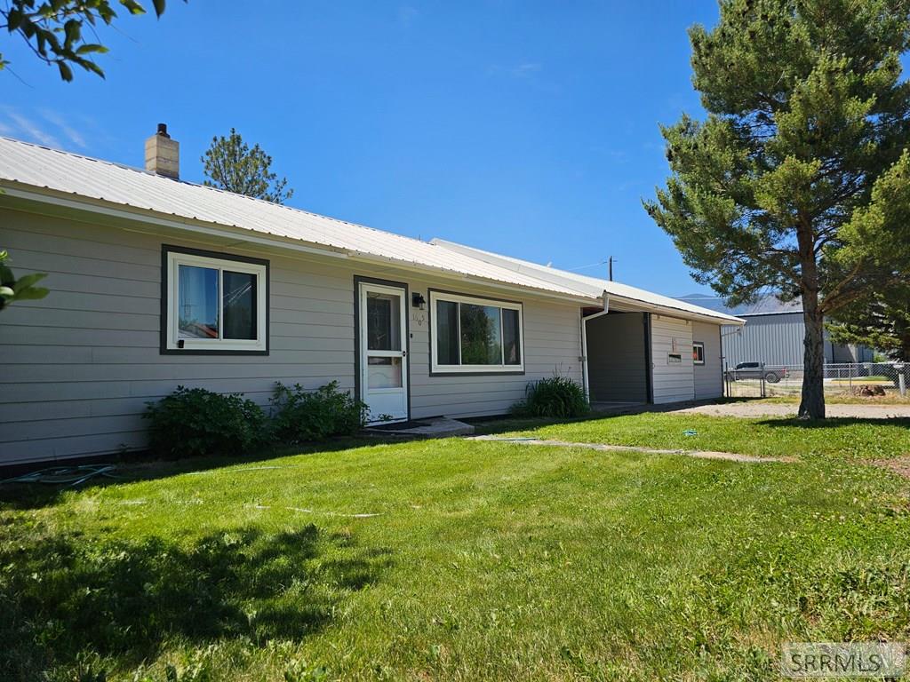 1605 Mary Street Salmon, ID 83467 - Photo 5 of 34