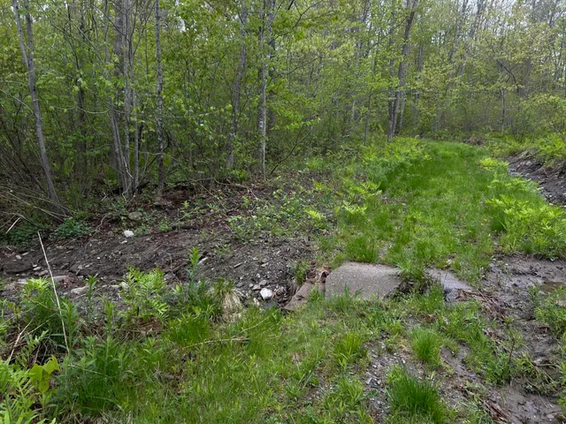 $89,000 | 696 Lebanon Road, Winterport, ME 04496