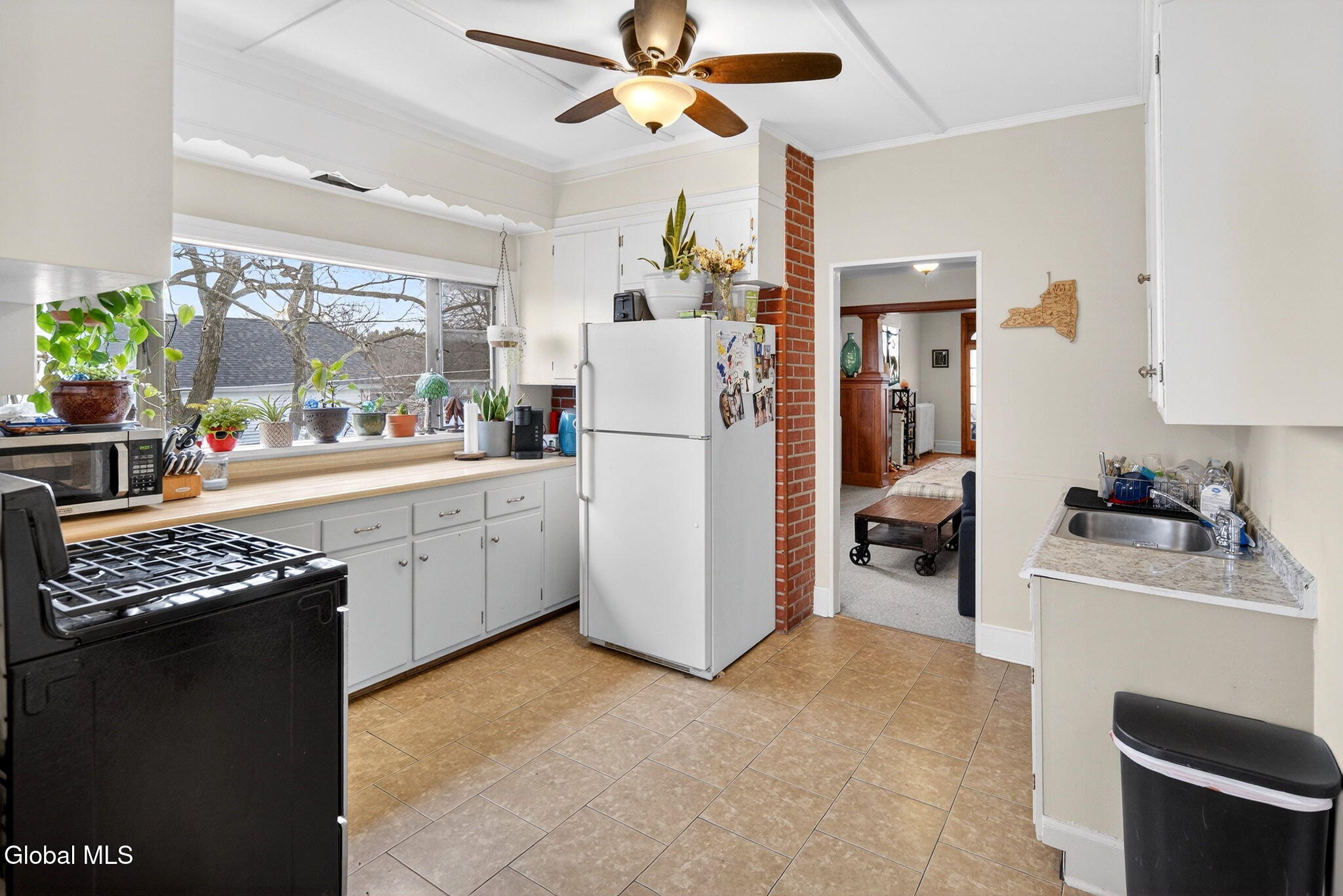 320 Spring Avenue Troy, NY 12180 - Photo 3 of 42 Interior 02