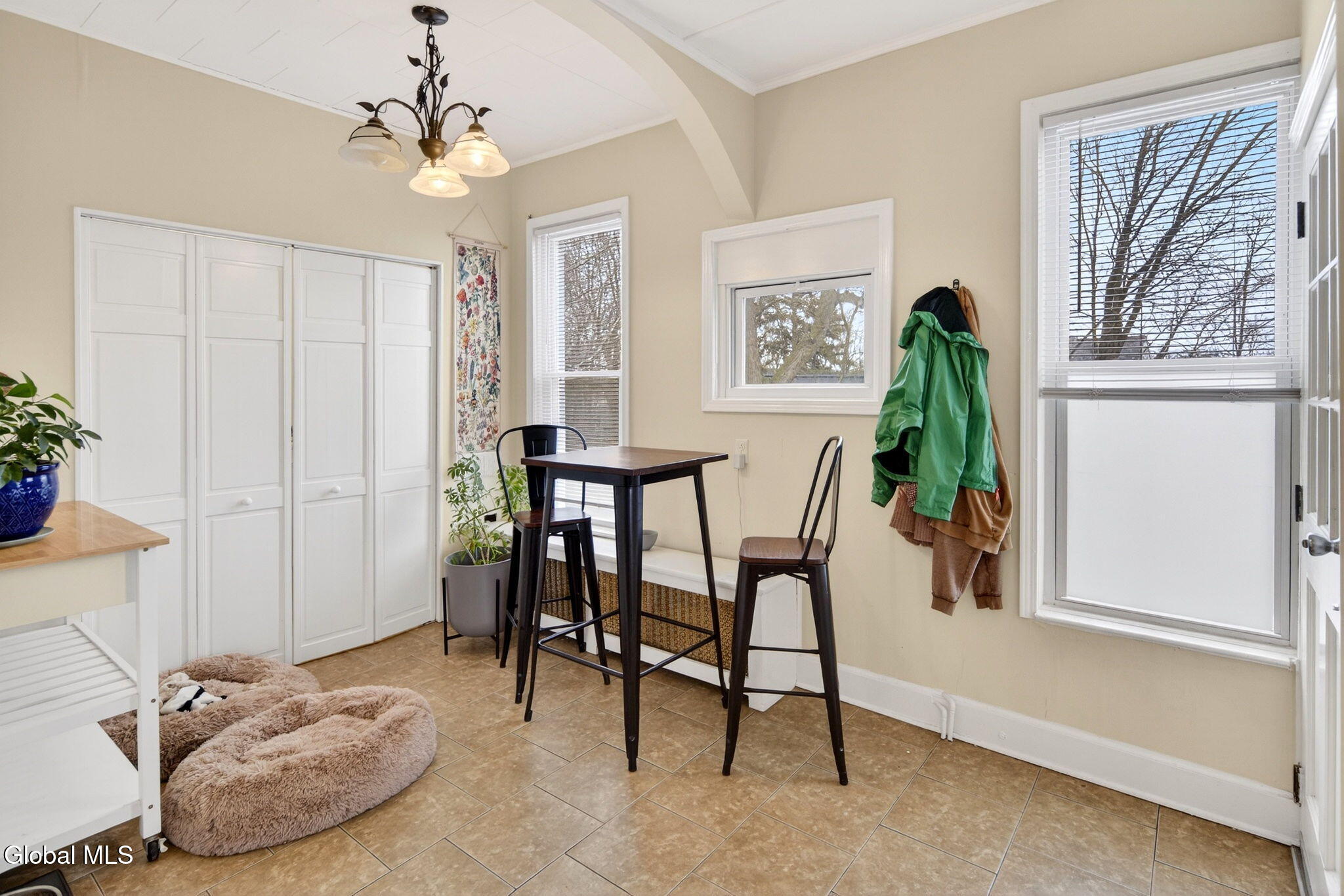 320 Spring Avenue Troy, NY 12180 - Photo 5 of 42 Interior 04