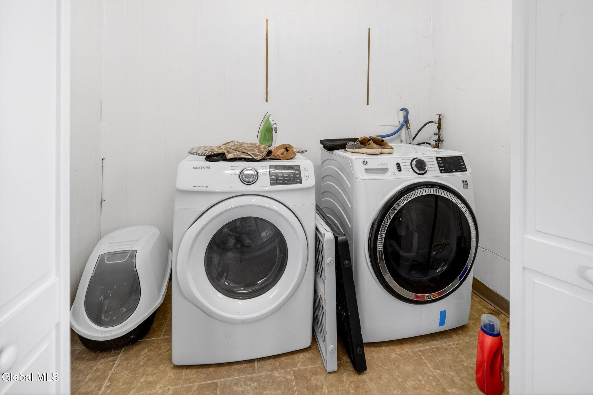 320 Spring Avenue Troy, NY 12180 - Photo 6 of 42 Interior 05