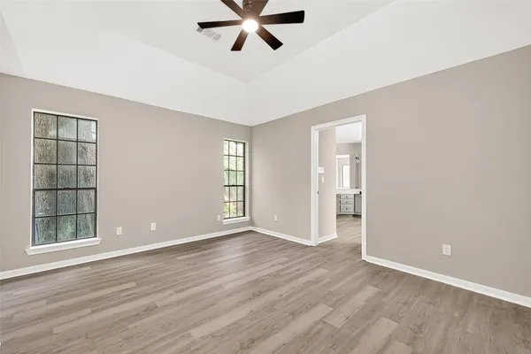 $2,400 | 4906 Pleasure Lake Lane, Willis, TX 77318