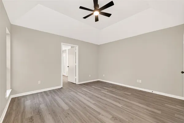 $2,400 | 4906 Pleasure Lake Lane, Willis, TX 77318