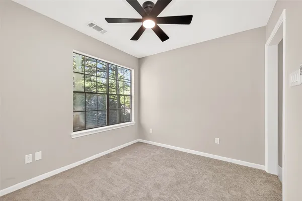 $2,400 | 4906 Pleasure Lake Lane, Willis, TX 77318