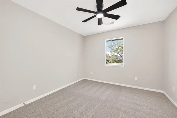 $2,400 | 4906 Pleasure Lake Lane, Willis, TX 77318