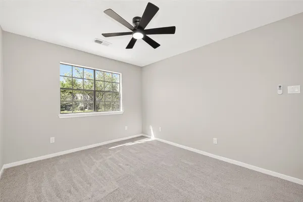 $2,400 | 4906 Pleasure Lake Lane, Willis, TX 77318