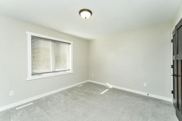 $389,900 | 615 7th Avenue Northeast, Plainview, MN 55964