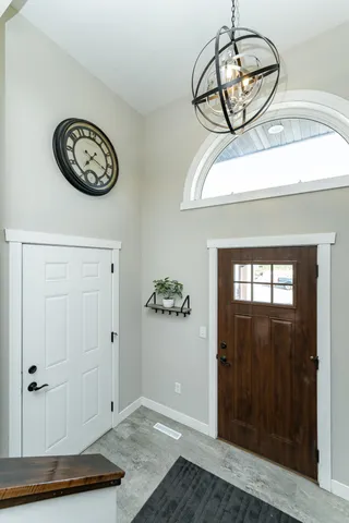 $389,900 | 615 7th Avenue Northeast, Plainview, MN 55964