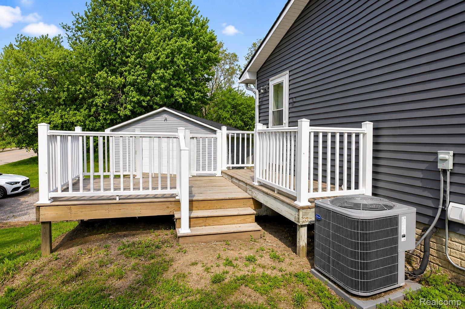 1215 North Oak Road Davison, MI 48423 - Photo 34 of 37