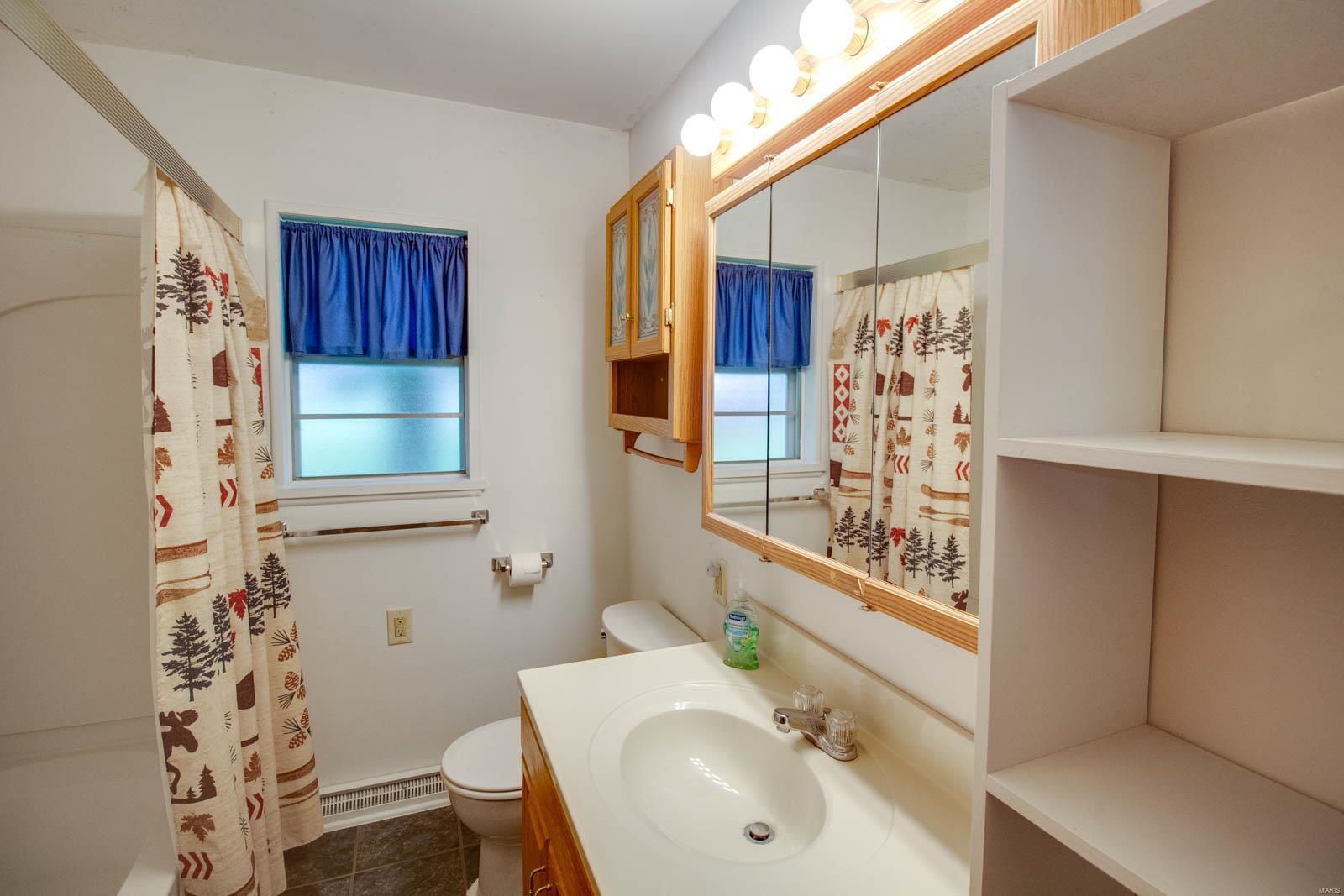 7024 North Humbert Road Godfrey, IL 62035 - Photo 12 of 40