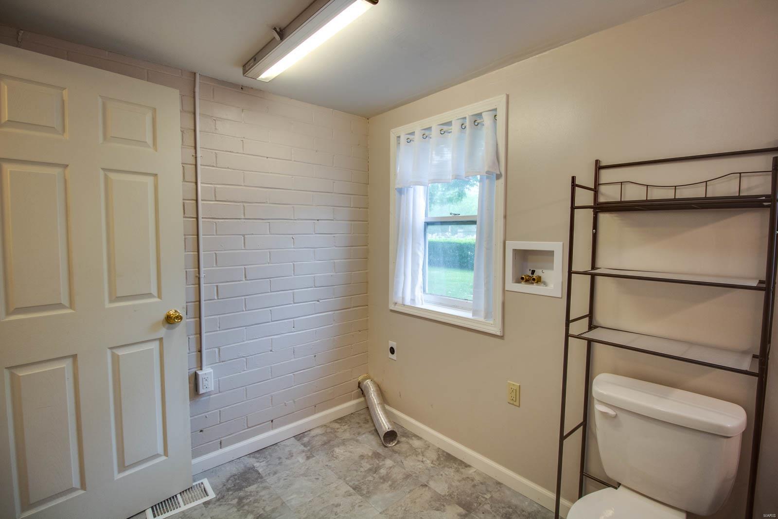 7024 North Humbert Road Godfrey, IL 62035 - Photo 20 of 40