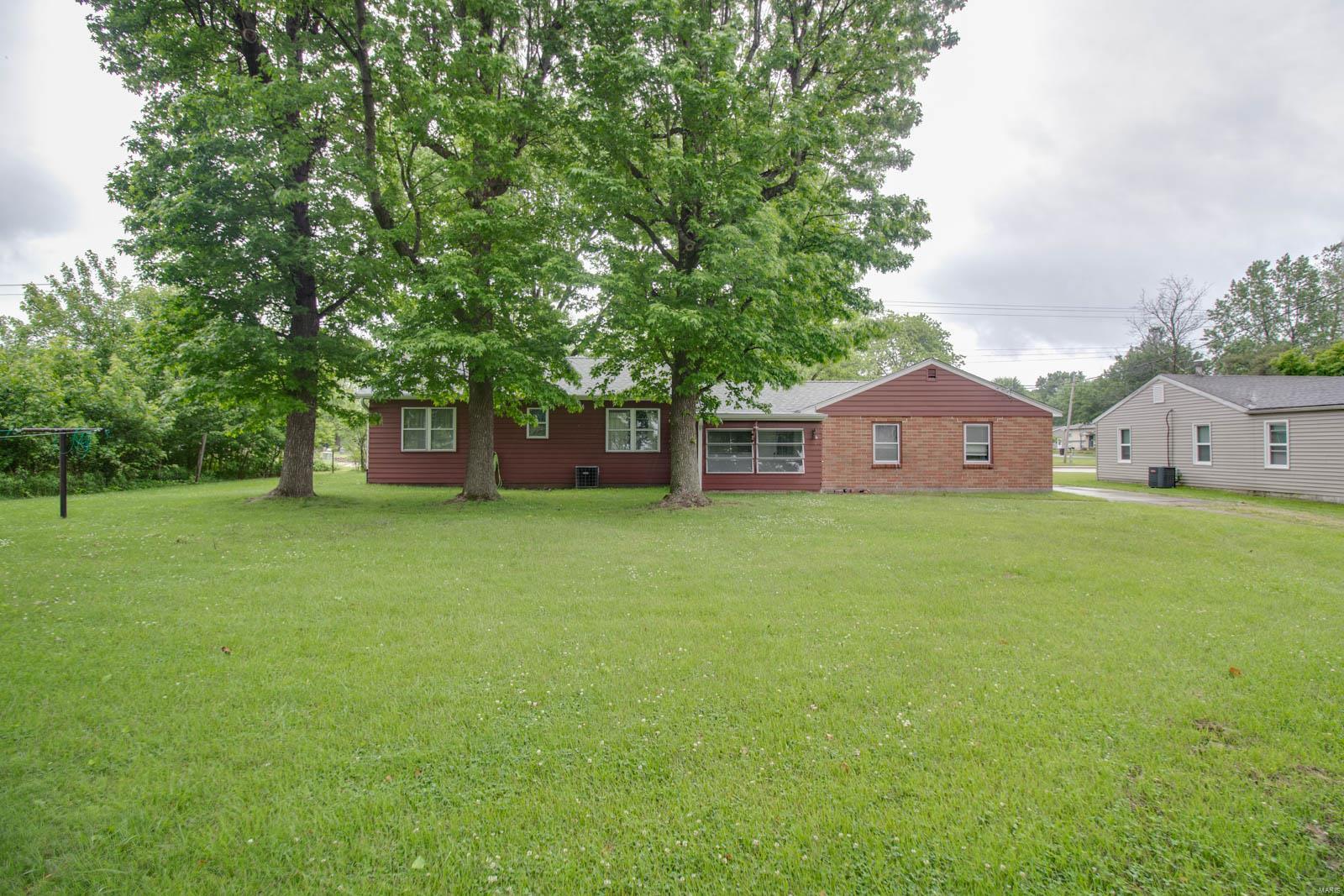 7024 North Humbert Road Godfrey, IL 62035 - Photo 31 of 40