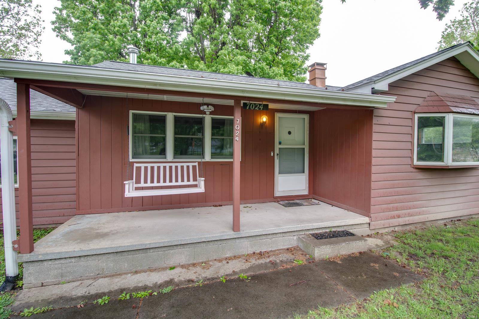 7024 North Humbert Road Godfrey, IL 62035 - Photo 5 of 40