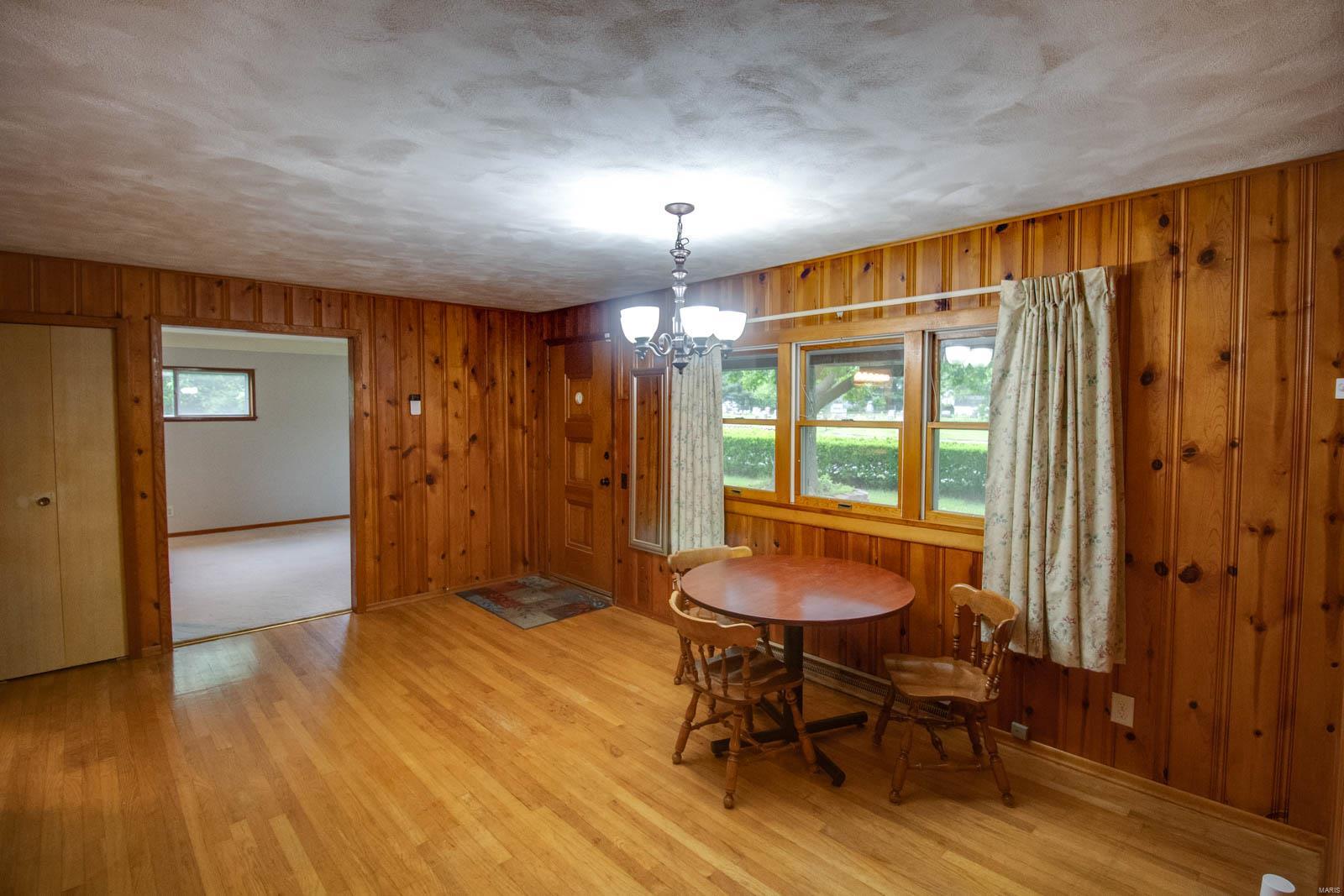 7024 North Humbert Road Godfrey, IL 62035 - Photo 6 of 40