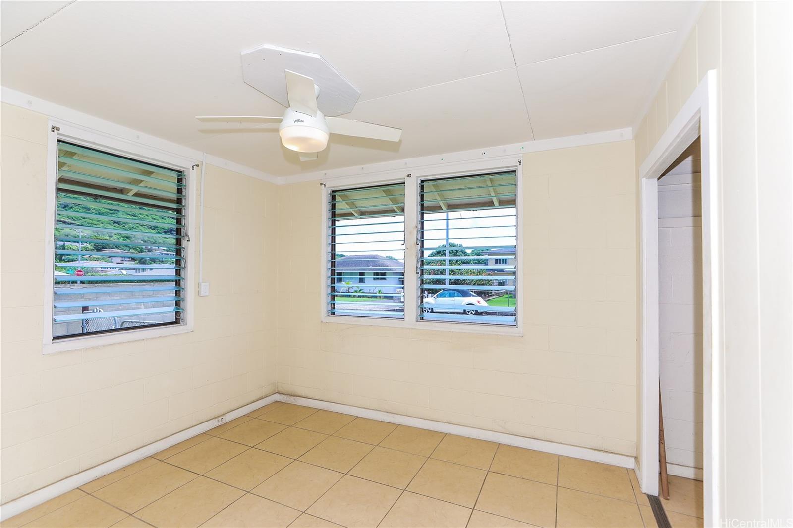 5670 Opihi Street Honolulu, HI 96821 - Photo 18 of 25