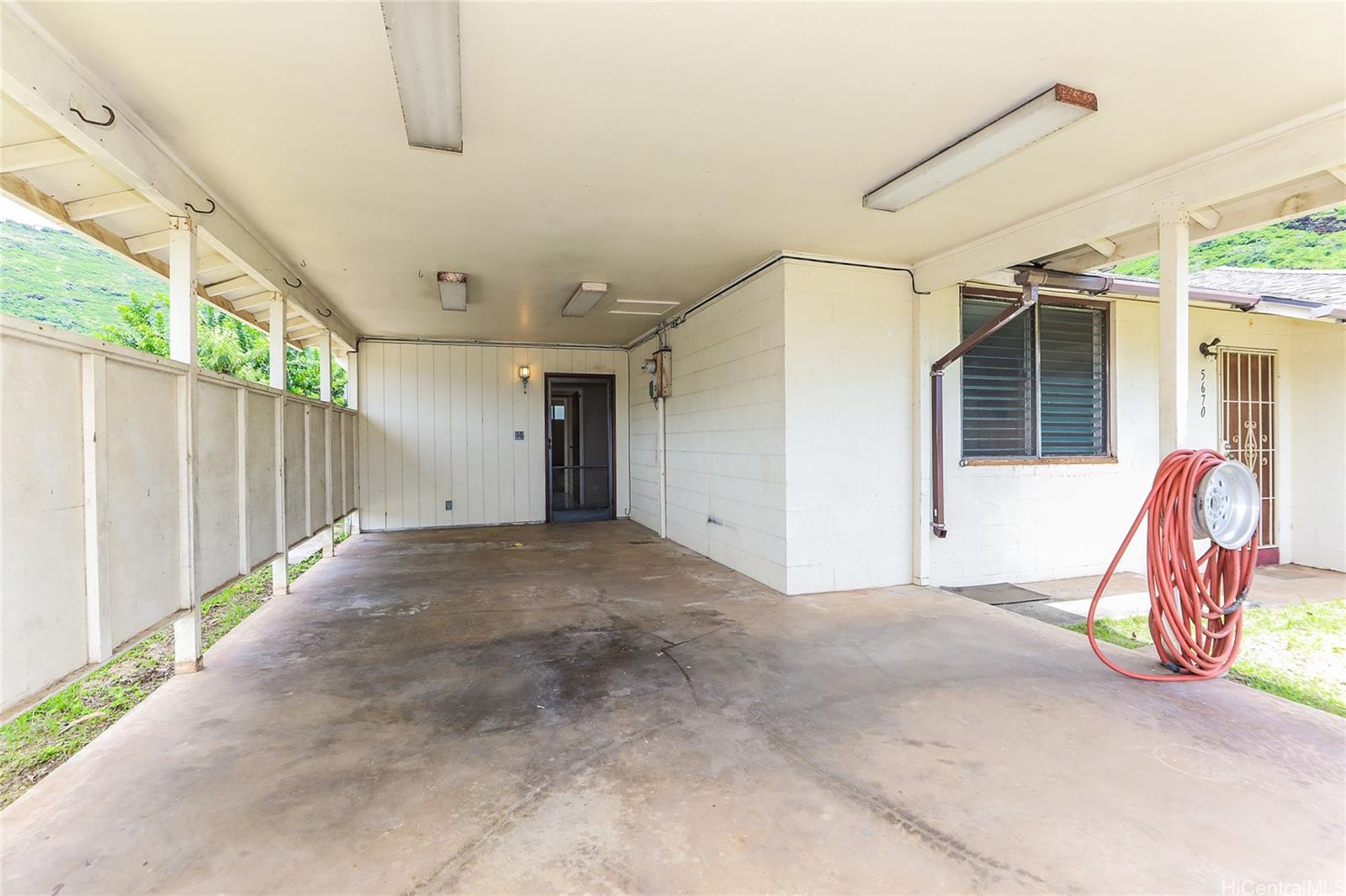5670 Opihi Street Honolulu, HI 96821 - Photo 19 of 25