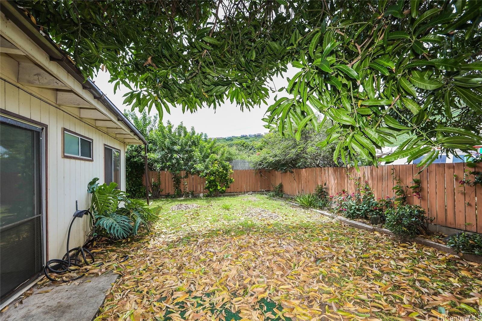 5670 Opihi Street Honolulu, HI 96821 - Photo 23 of 25