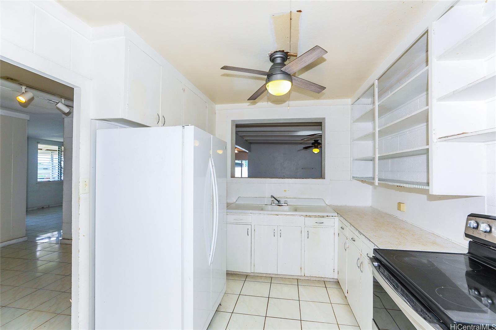 5670 Opihi Street Honolulu, HI 96821 - Photo 9 of 25