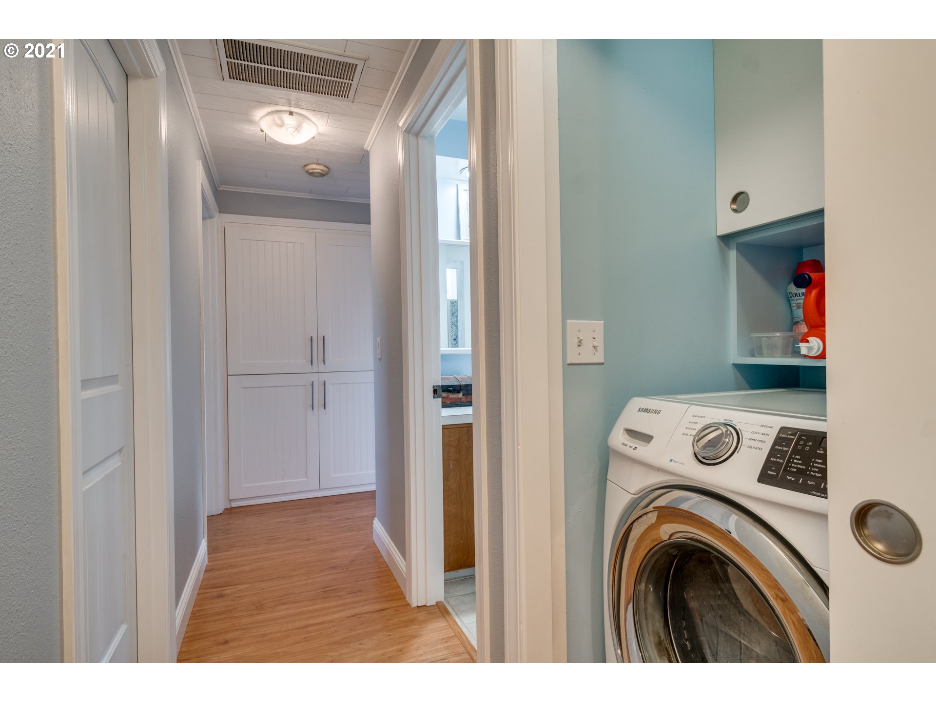 3132 1st Street Hubbard, OR 97032 - Photo 15 of 32 a view of washer and dryer in a utility room