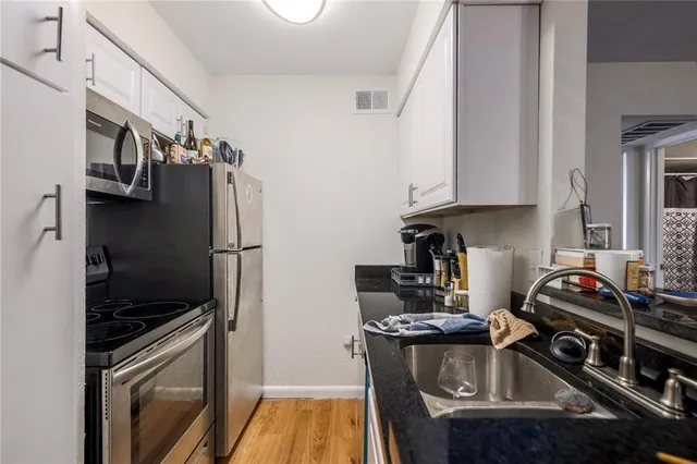 $1,100 | 2207 Leon Street, Unit 203, Austin, TX 78705