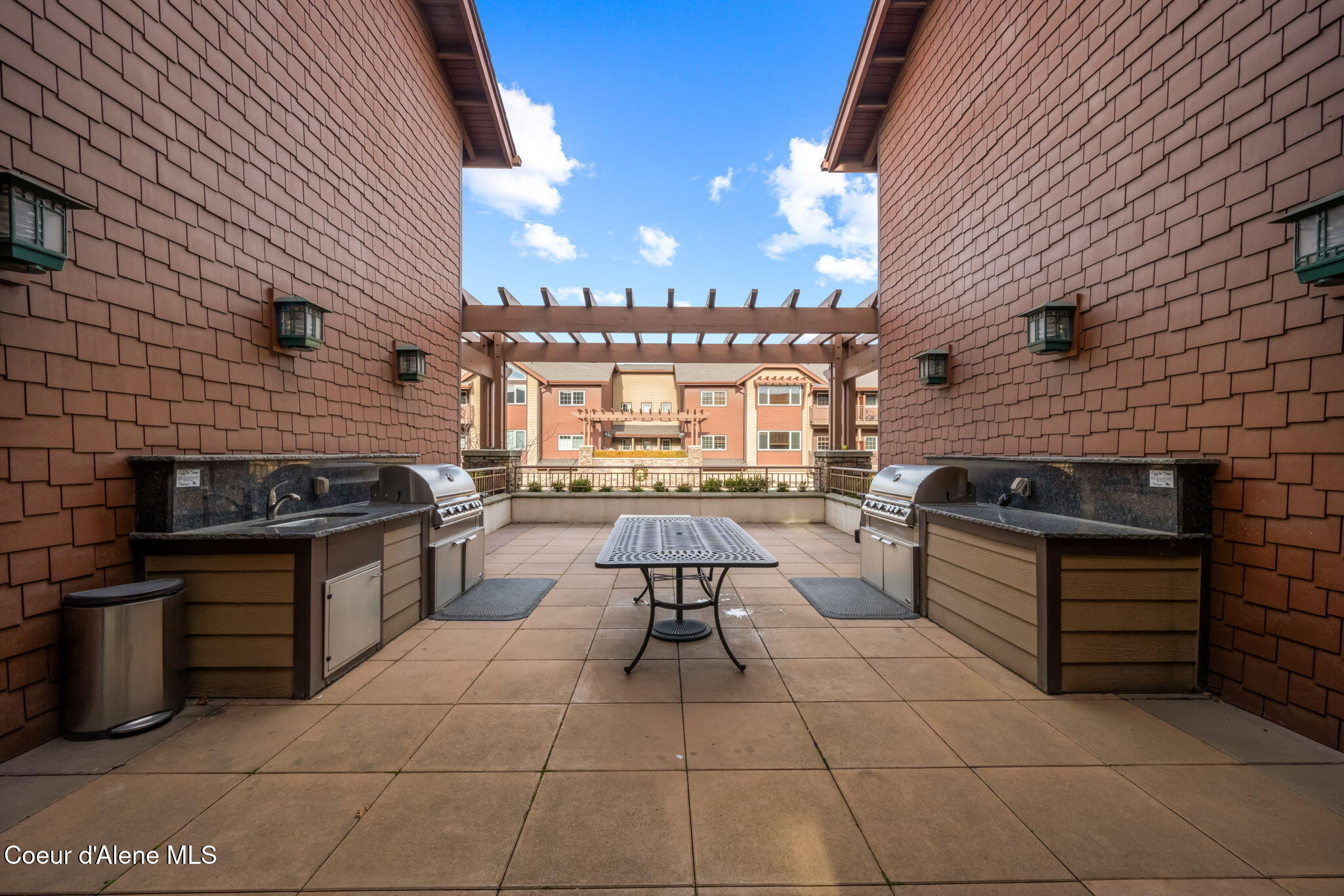 2050 North Main Street, Unit 202 Coeur D'Alene, ID 83814 - Photo 20 of 28 Common BBQ area & firepit