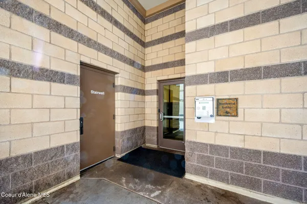 $625,000 | 2050 North Main Street, Unit 202, Coeur D'Alene, ID 83814