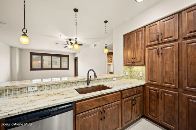 $625,000 | 2050 North Main Street, Unit 202, Coeur D'Alene, ID 83814