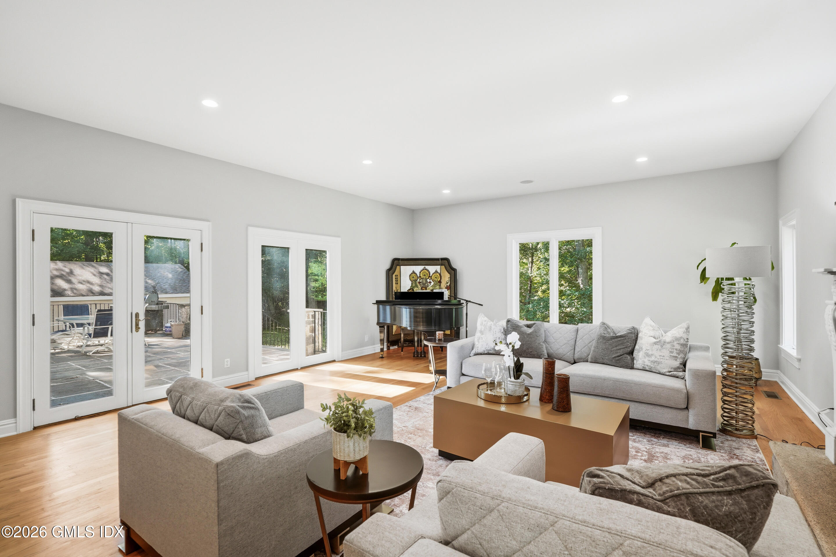 3 Carriage Road Cos Cob, CT 06807 - Photo 8 of 53 DSC01569_1