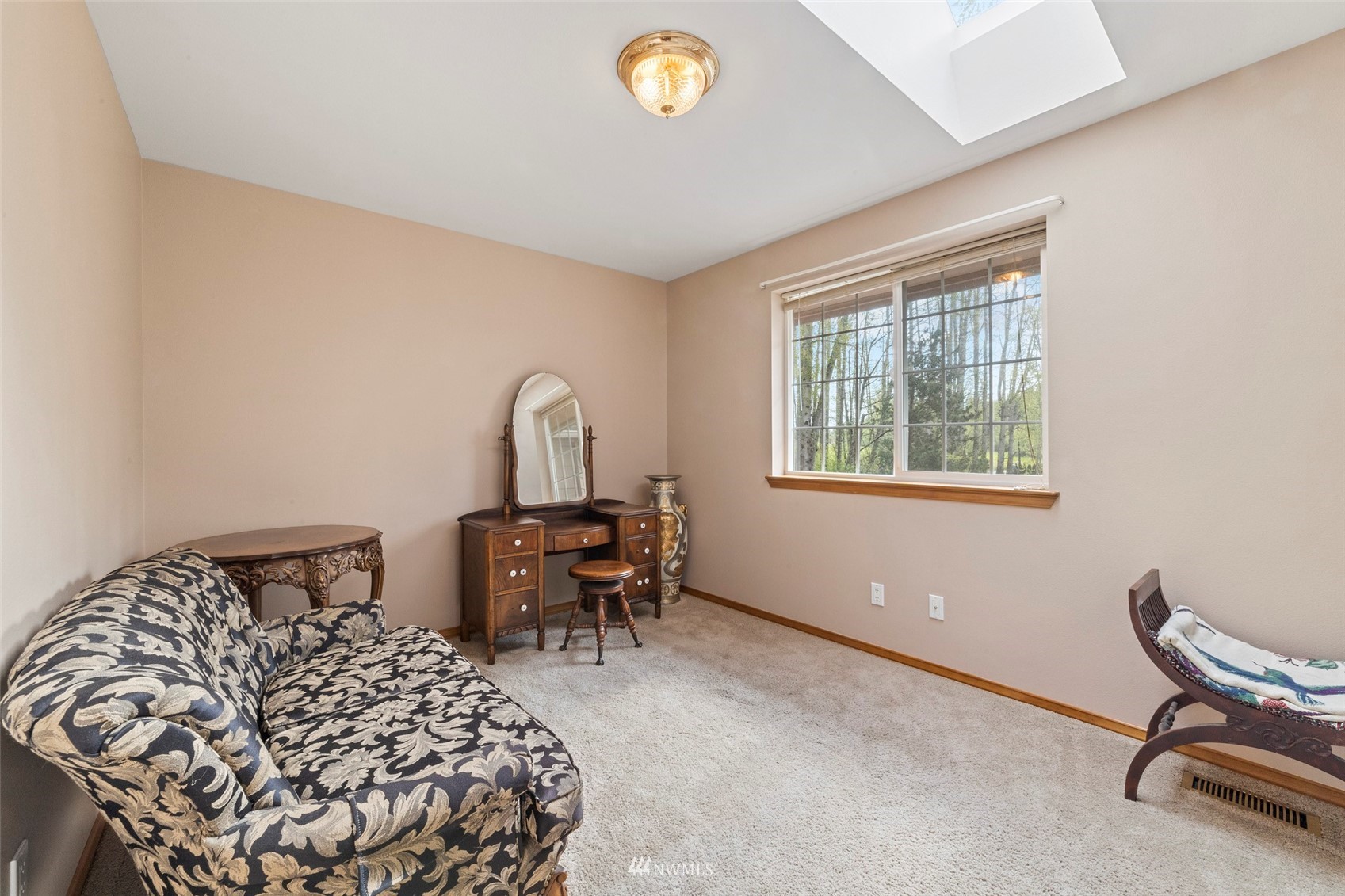 7511 Ham Road Ferndale, WA 98248 - Photo 19 of 40 a bedroom with a bed and a window