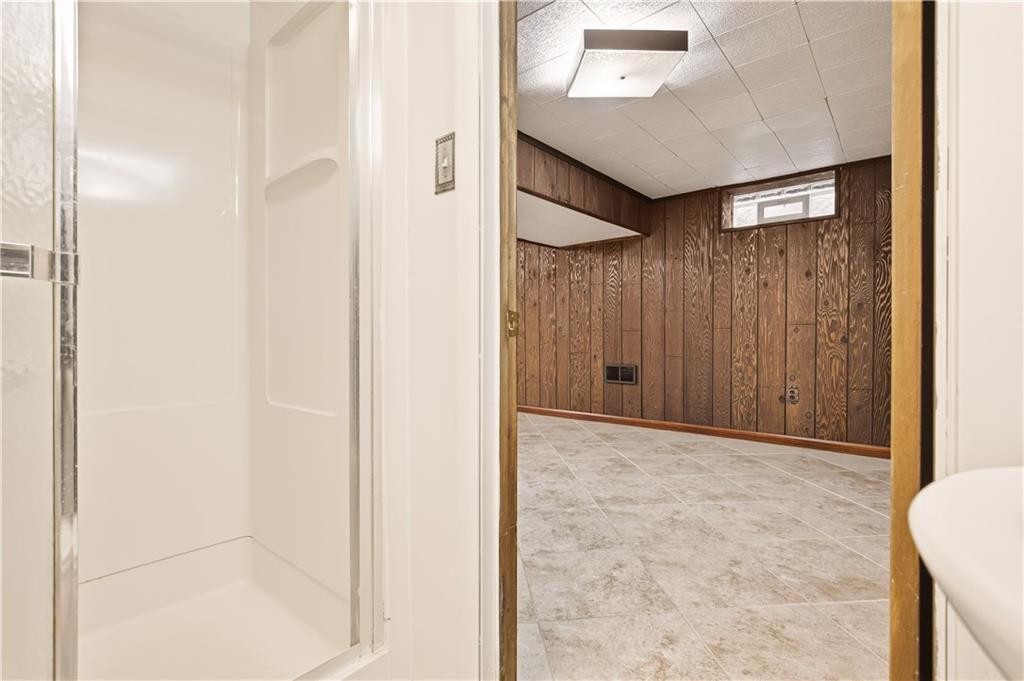 1425 Swede Hill Road Greensburg, PA 15601 - Photo 29 of 42 a view of entryway