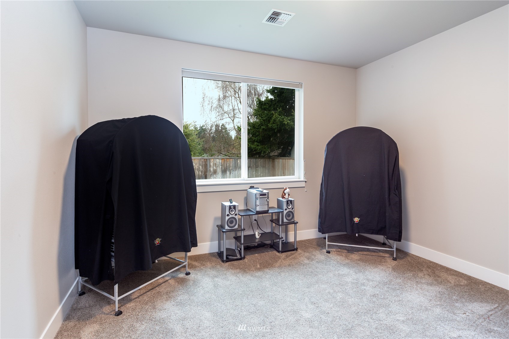 130 Royal Loop Sequim, WA 98382 - Photo 27 of 36 Gallery Image 27